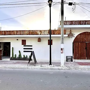 https://casa-umay.quintano-roohotels.com