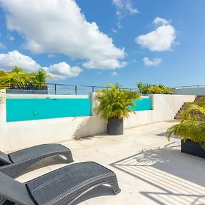 https://toh-house-luxury-apartments-near-5tv-av.quintano-roohotels.com
